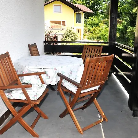 Poklukar Apartment *