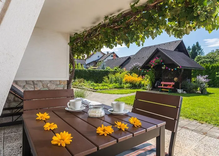 Poklukar * Μπλεντ